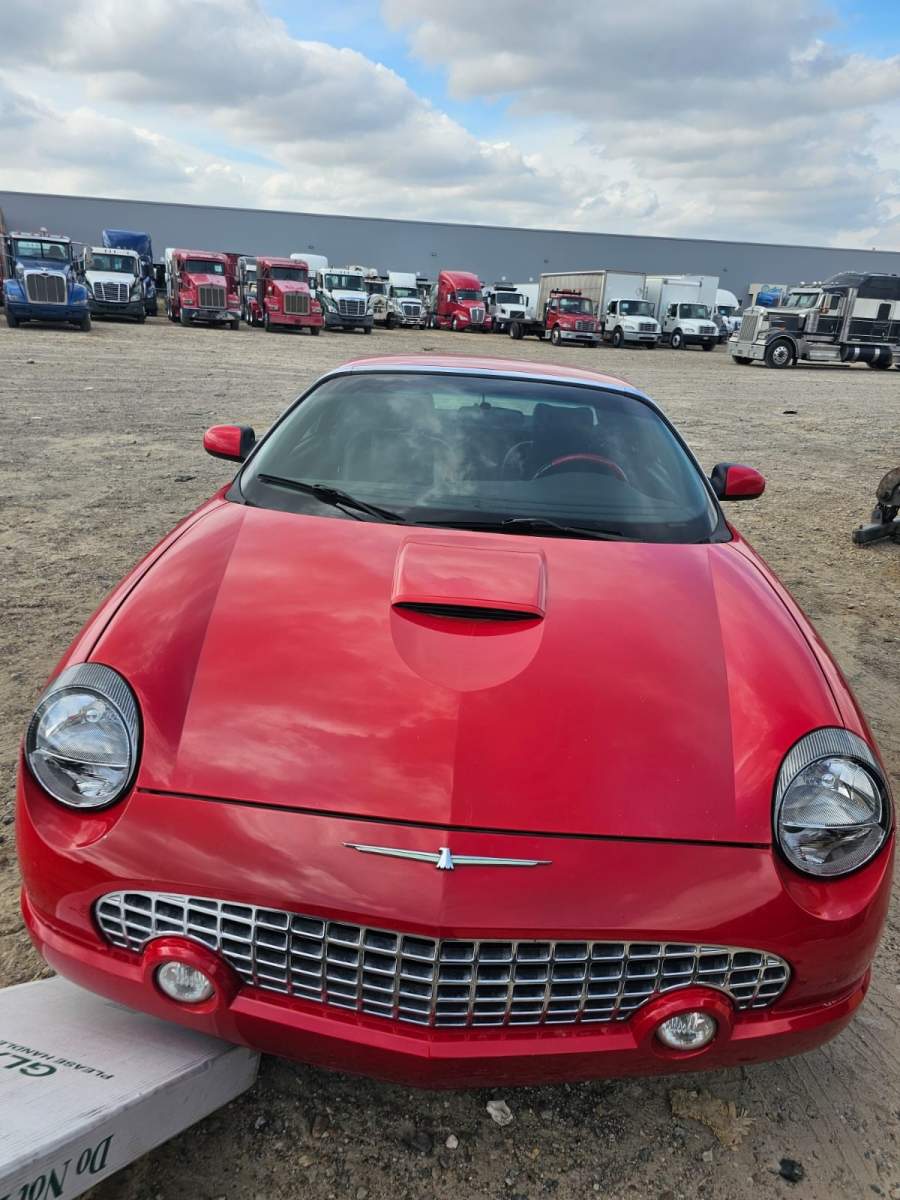 2002 Ford Thunderbird