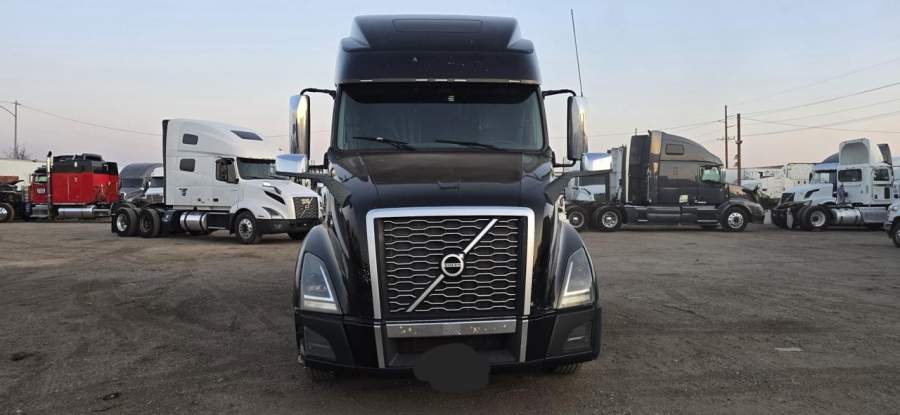 2019 Volvo Truck VNL