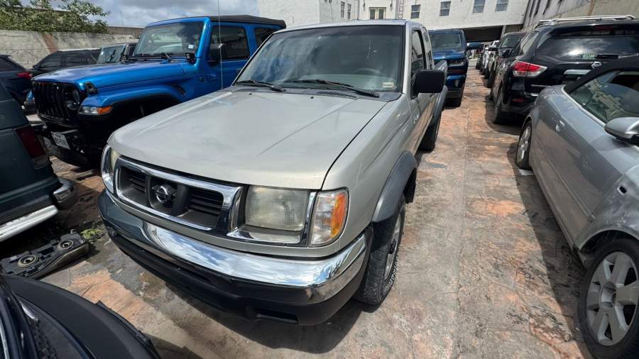 1998 Nissan Frontier