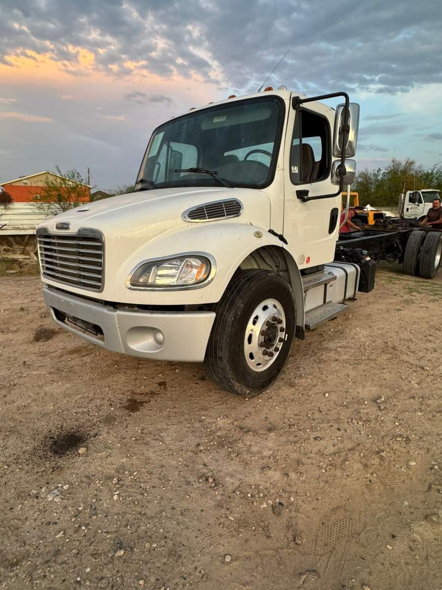 2020 Freightliner M2