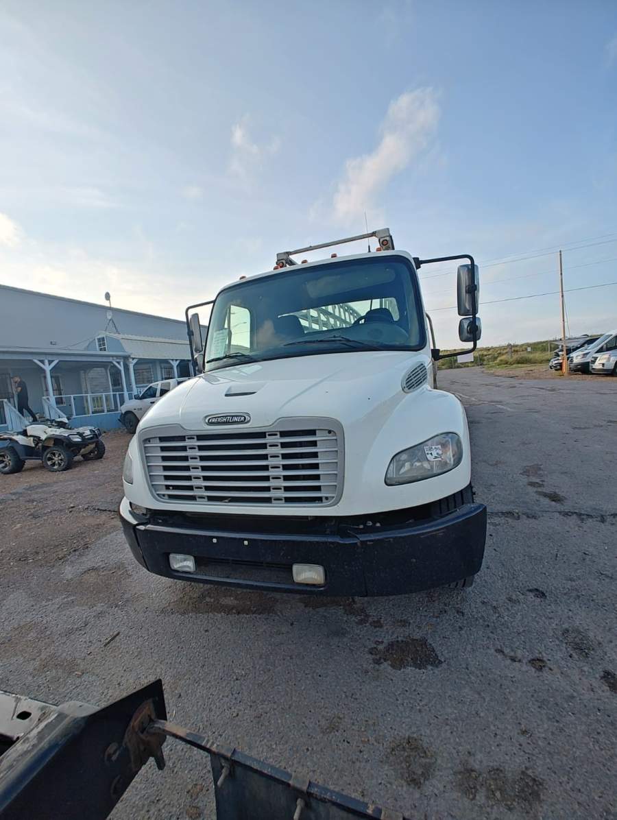 2016 Freightliner M2