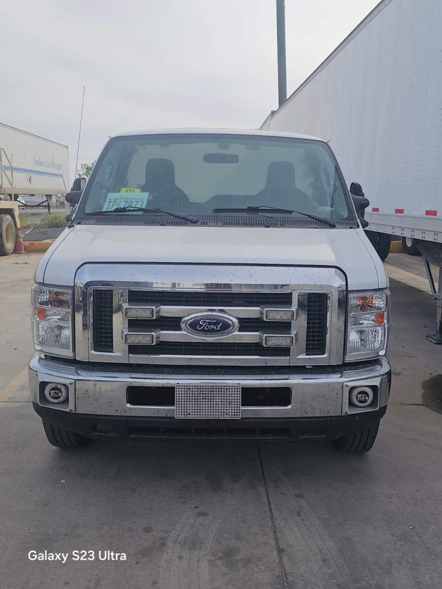 2019 Ford E-450