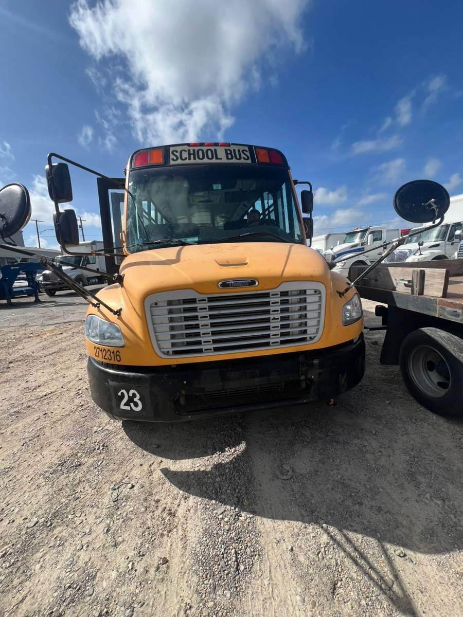 2016 Freightliner B2 BUS CHASSIS