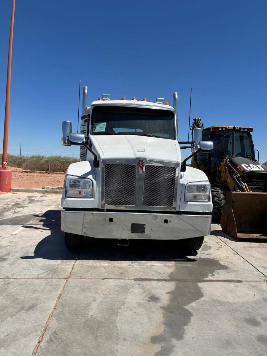2022 Kenworth T880