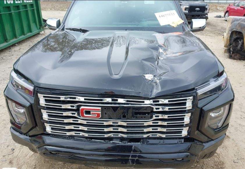 2024 GMC Canyon Denali