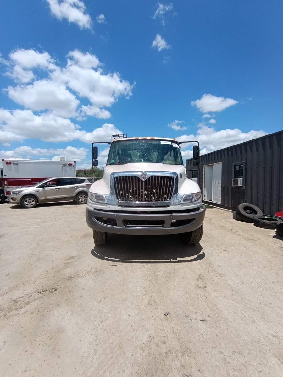 2019 International DURASTAR 4300
