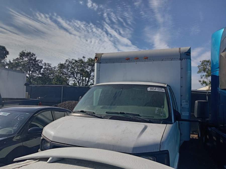 2006 GMC Savana 3500