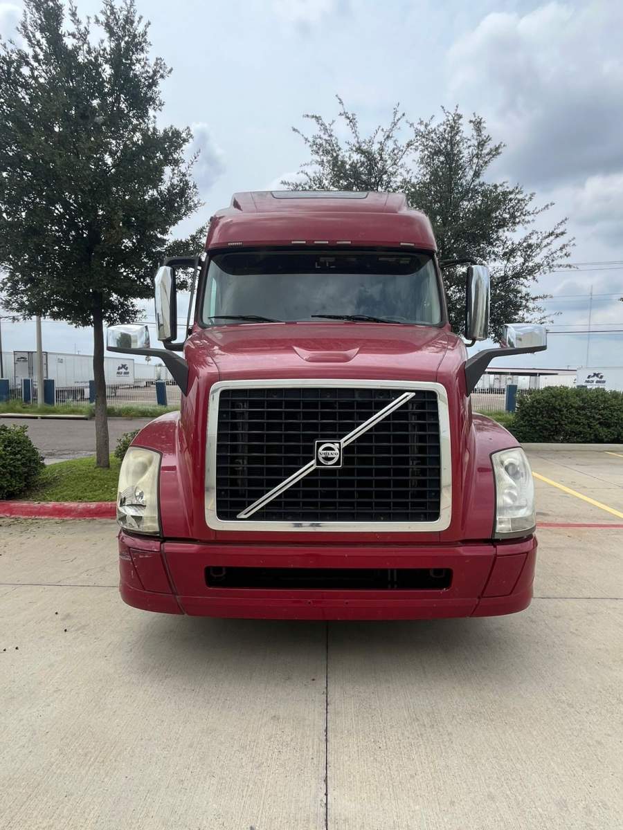 2016 Volvo Truck VNL