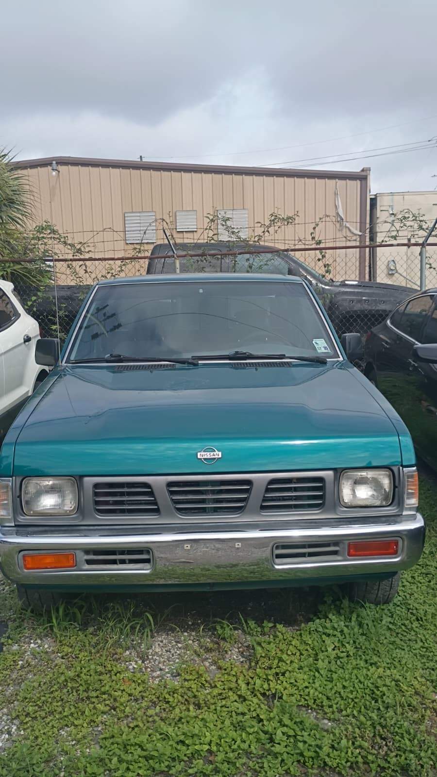 1997 Nissan Truck SE