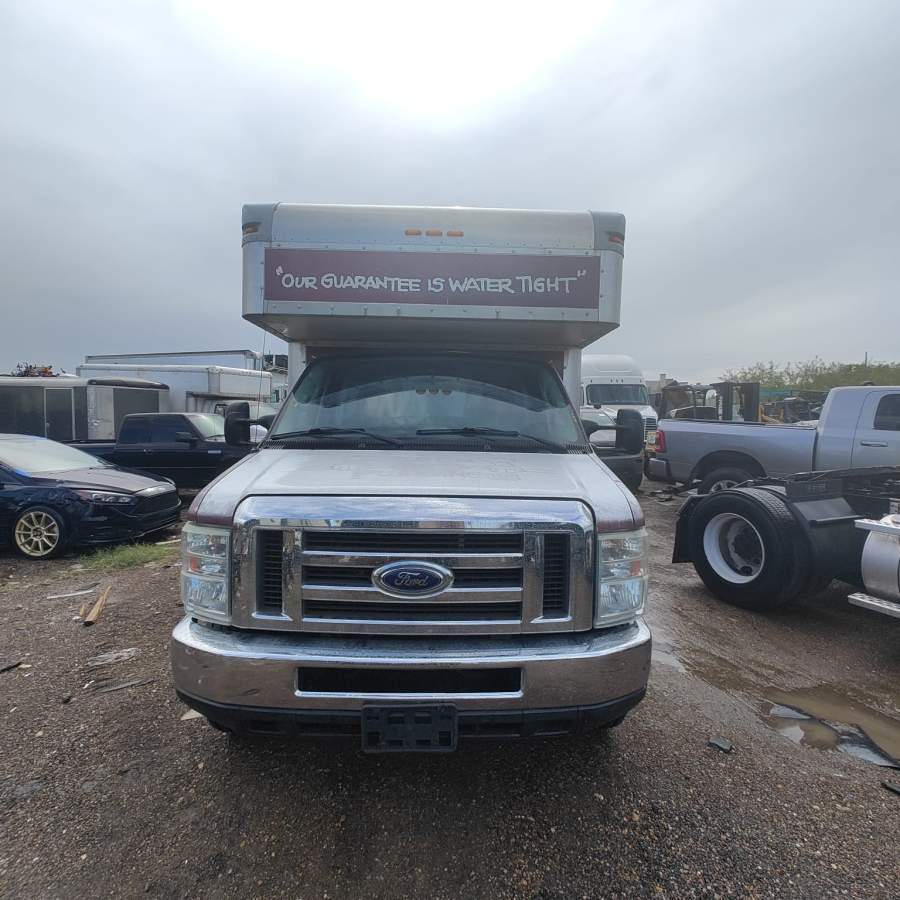 2016 Ford E-350 Super Duty