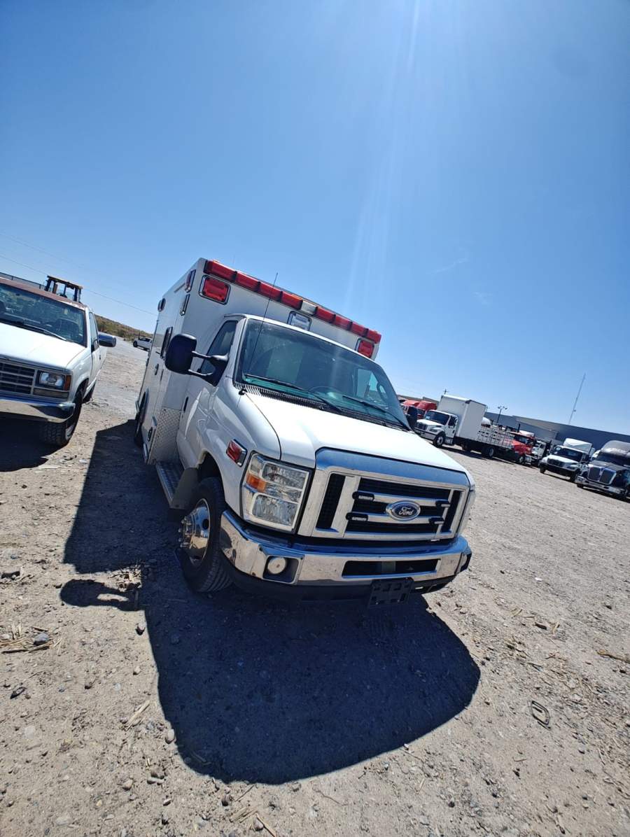 2010 Ford E-350 Super Duty