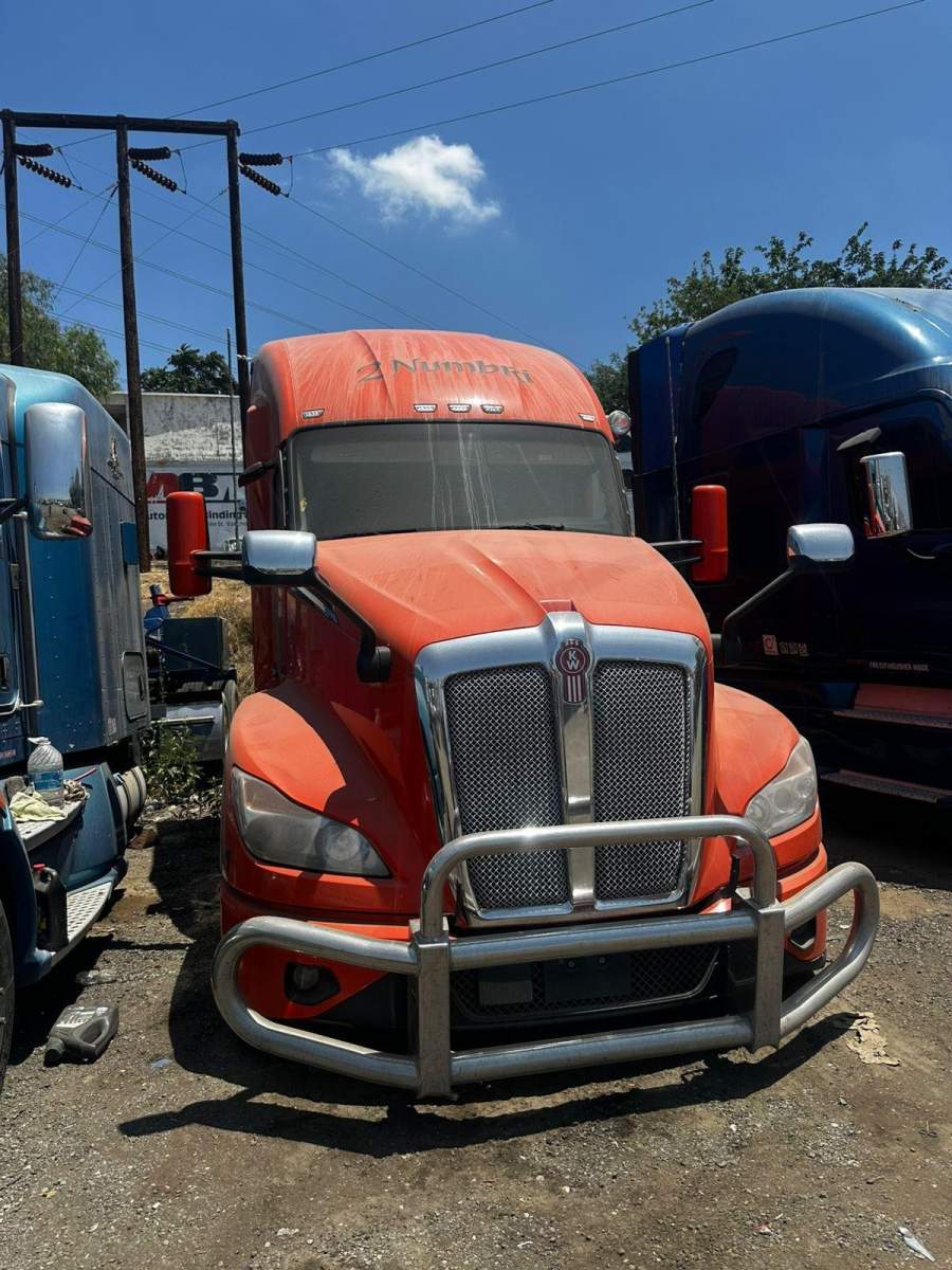 2023 Kenworth T680