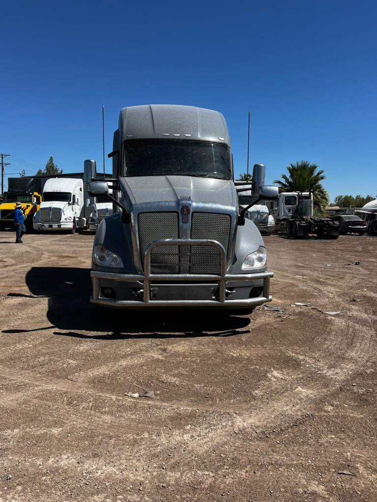 2022 Kenworth T680