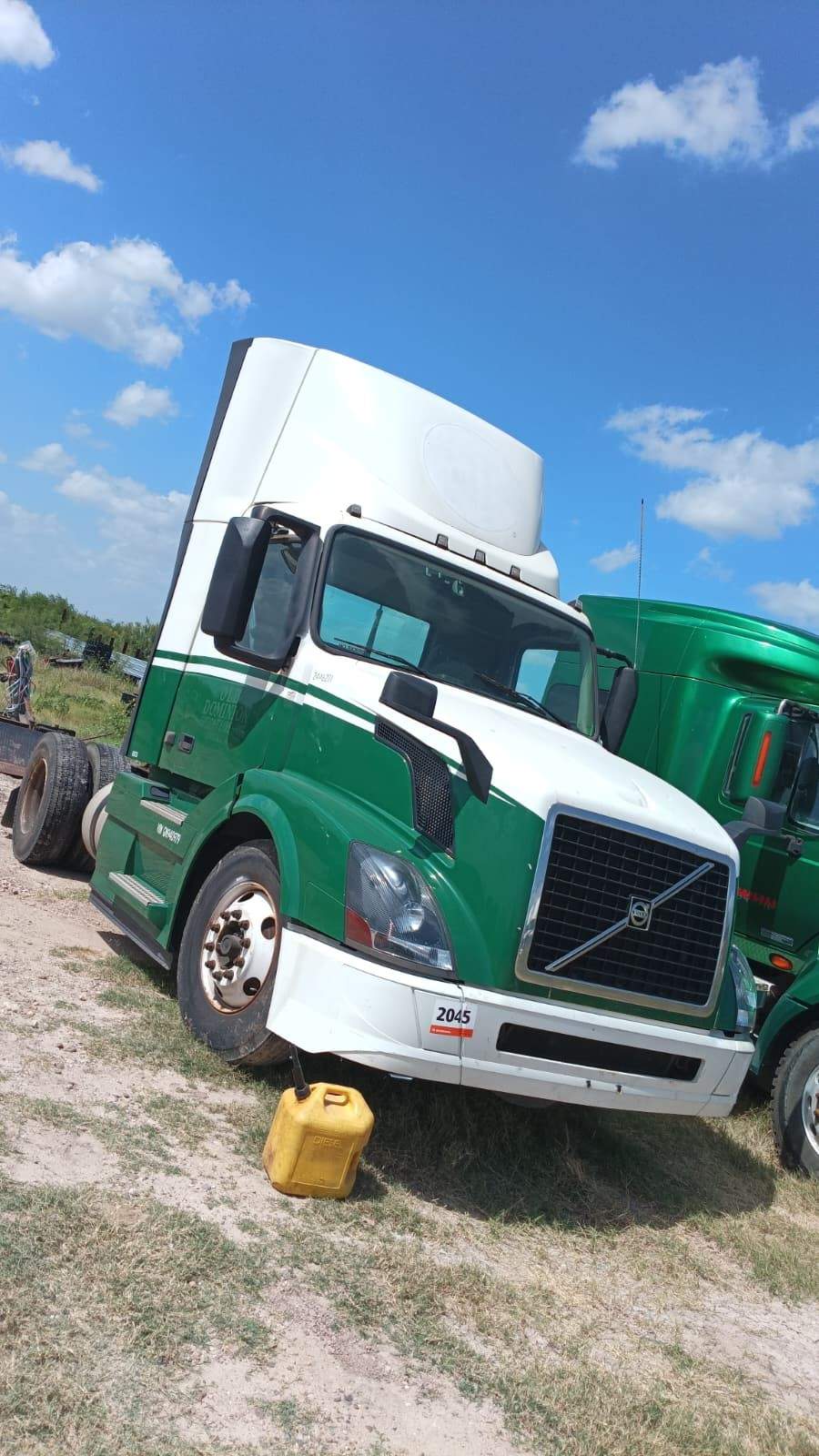 2016 Volvo Truck VNL