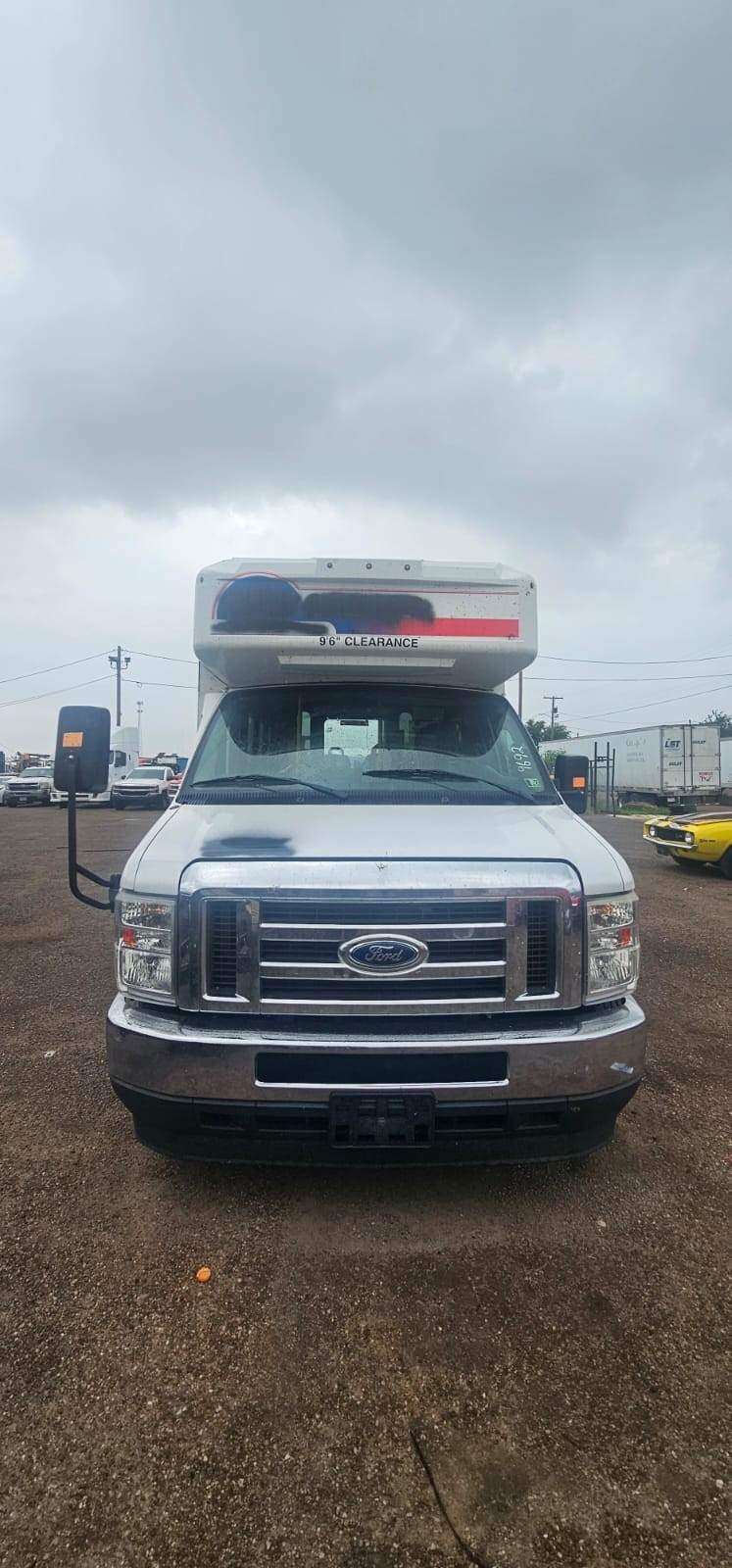 2018 Ford E-350 Super Duty