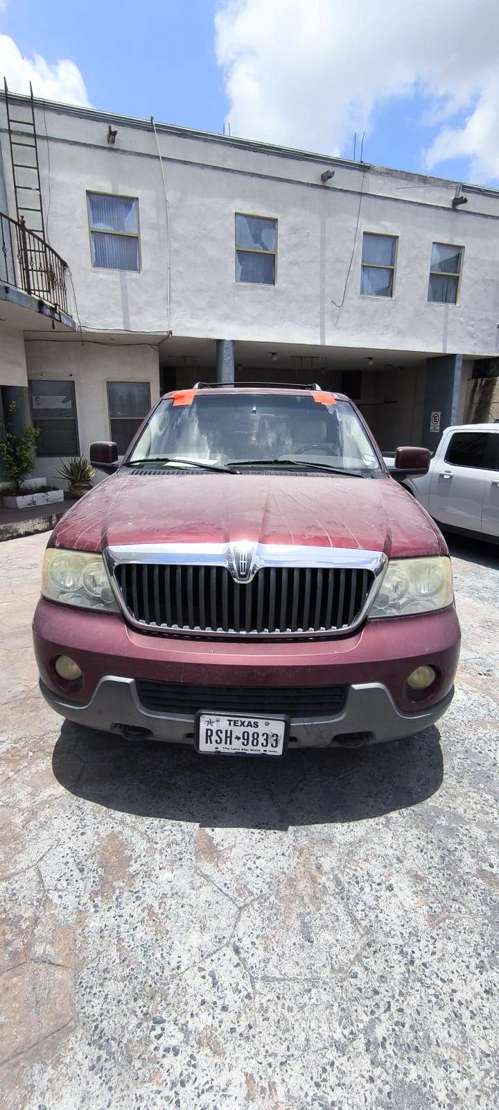 2004 Lincoln Navigator