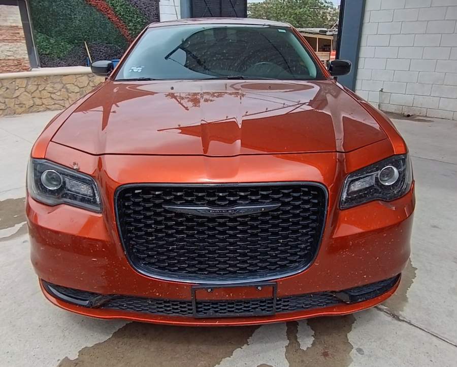 2020 Chrysler 300