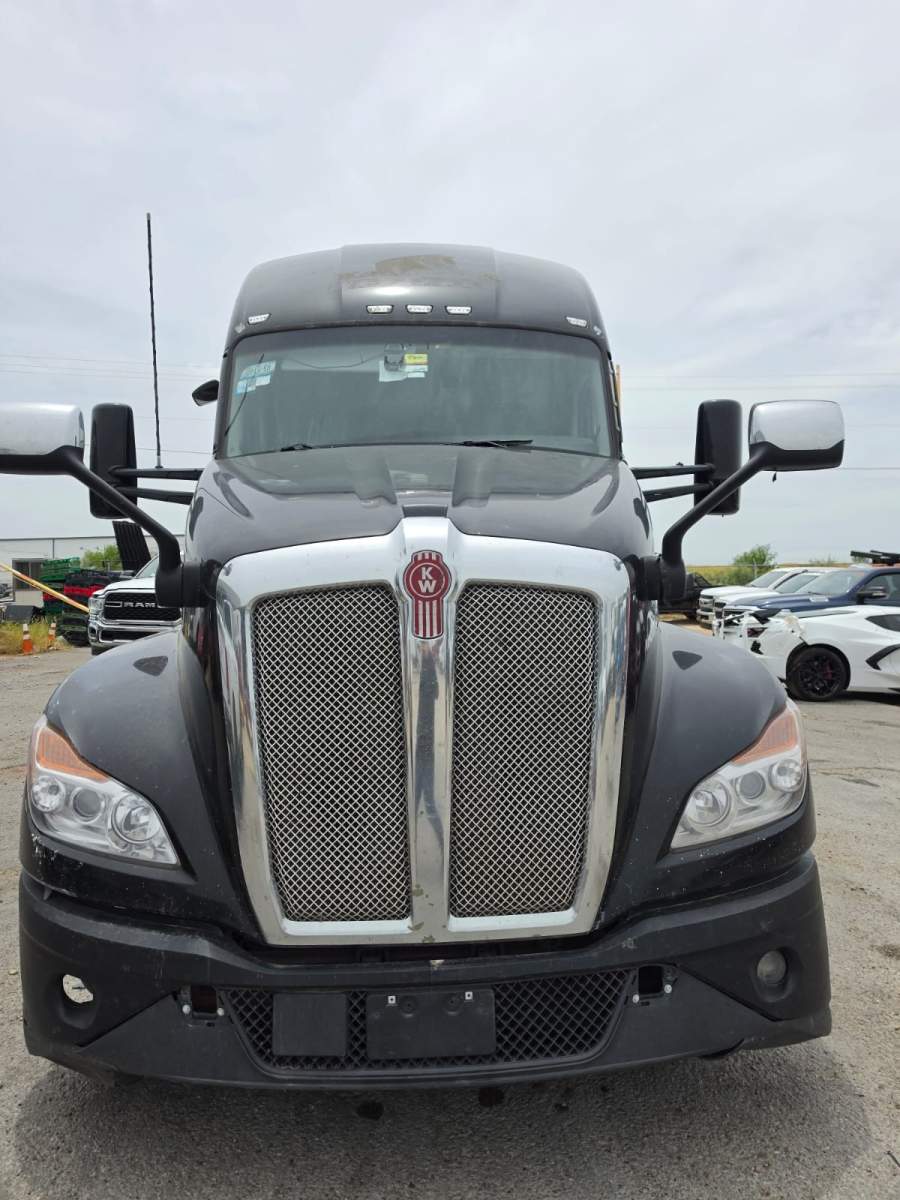 2023 Kenworth T680