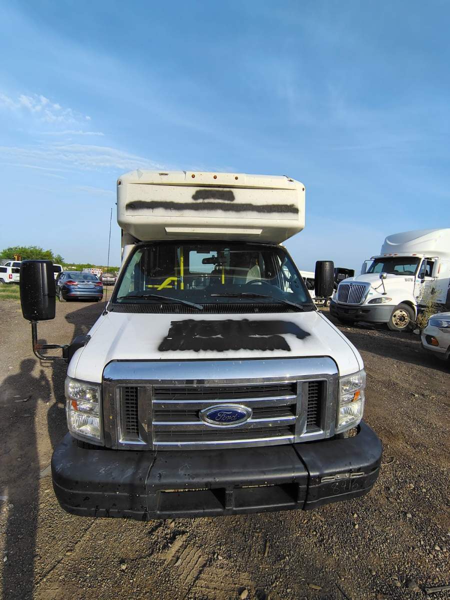 2017 Ford E-350
