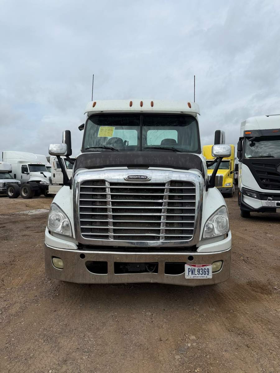 2016 Freightliner CASCADIA