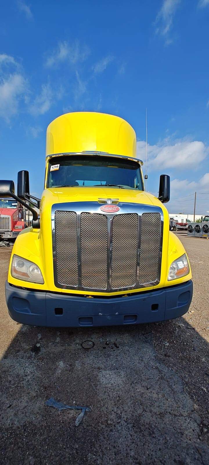 2016 Peterbilt 337