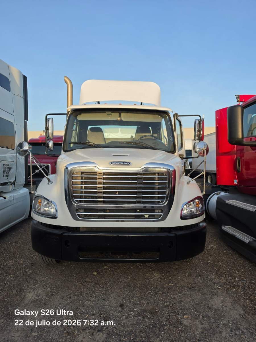 2016 Freightliner M2