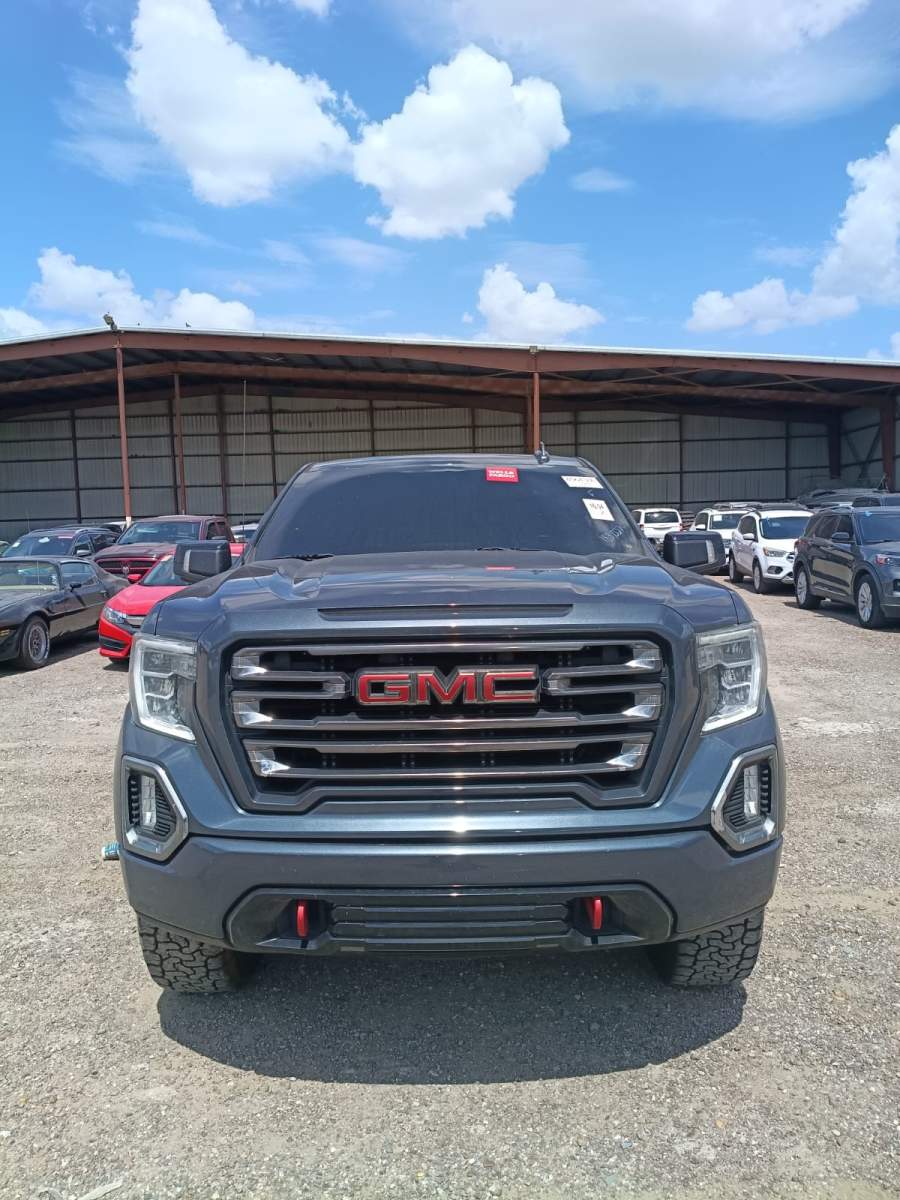 2021 GMC Sierra 1500 AT4
