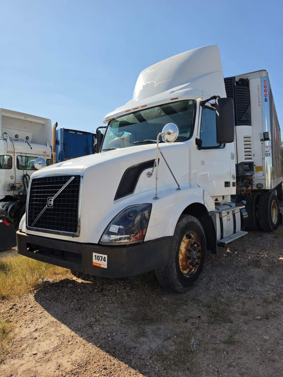 2016 Volvo Truck VNL