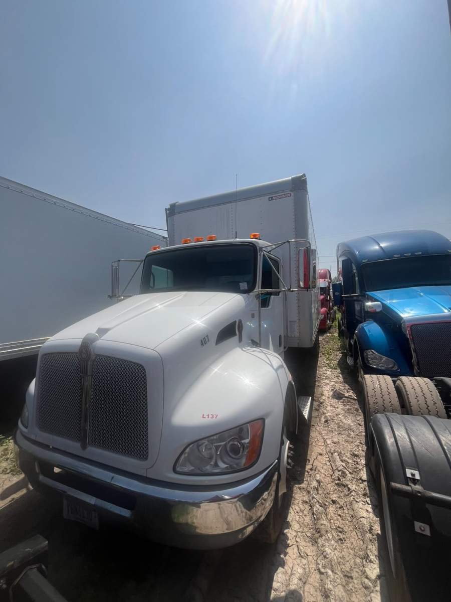 2016 Kenworth T270