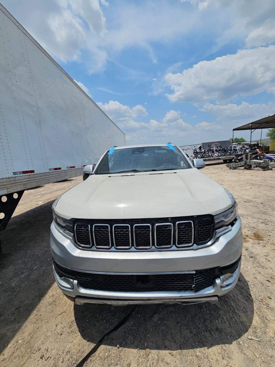 2022 Jeep Wagoneer