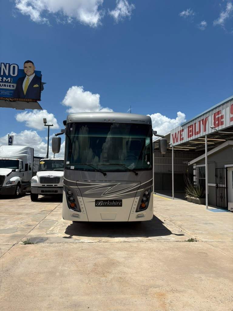 2025 Freightliner Motorhome Chassis