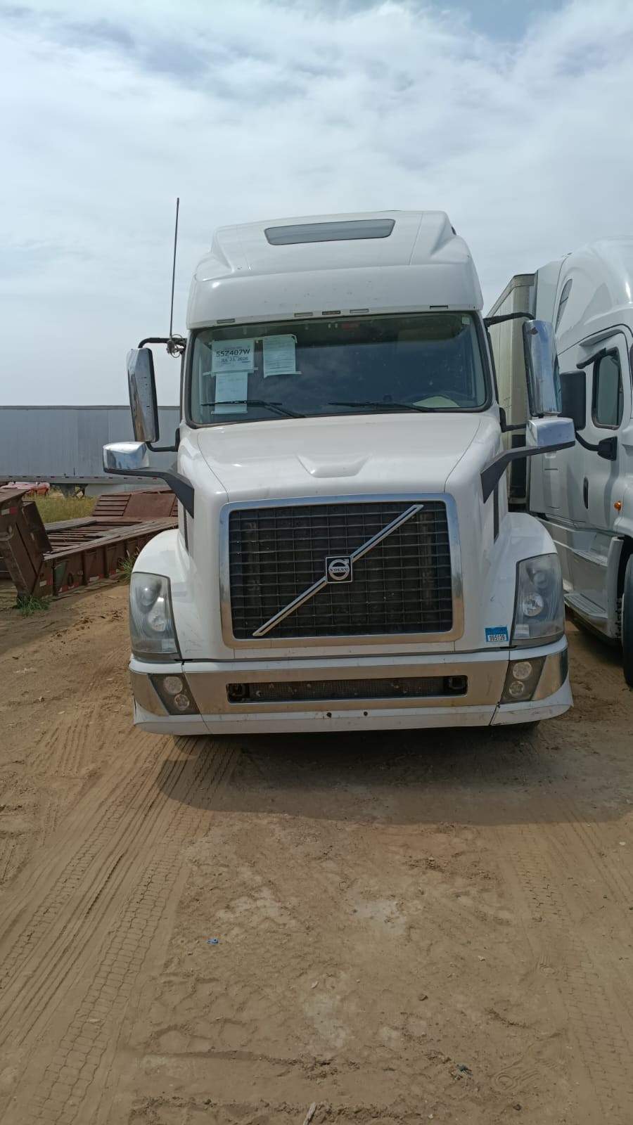 2016 Volvo Truck VNL