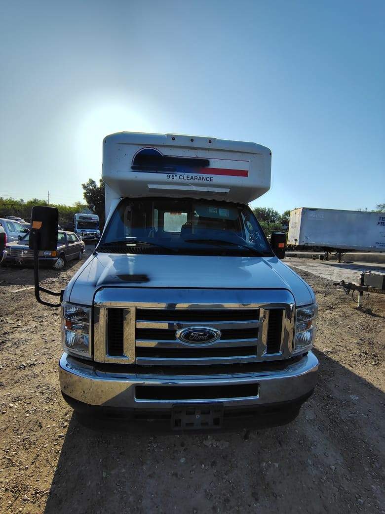 2019 Ford E-350