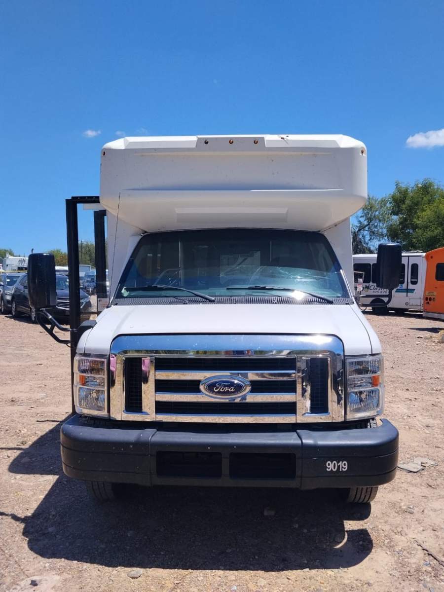 2019 Ford E-350 Super Duty