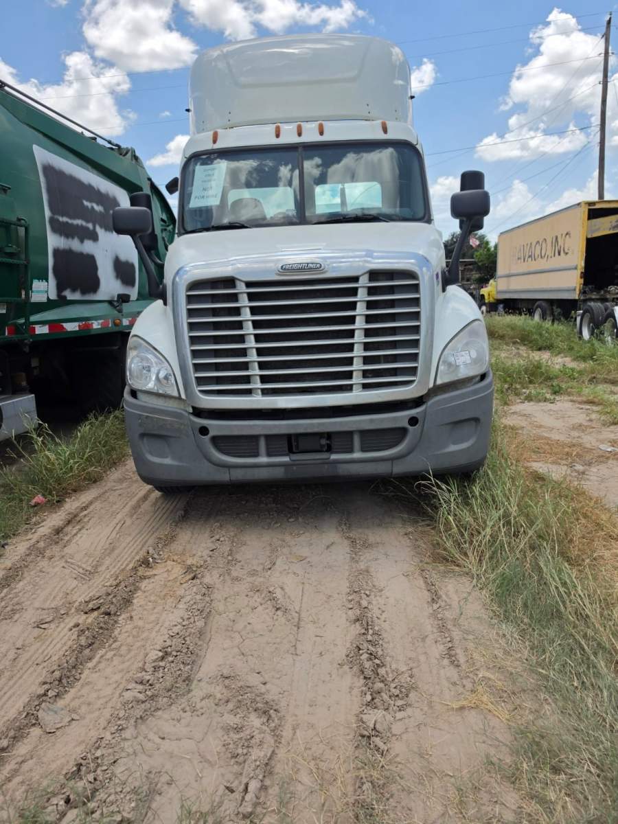 2016 Freightliner CASCADIA