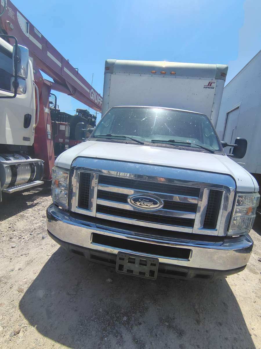 2014 Ford E-450 super duty