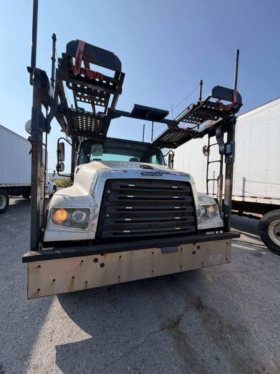 2016 Freightliner 114SD