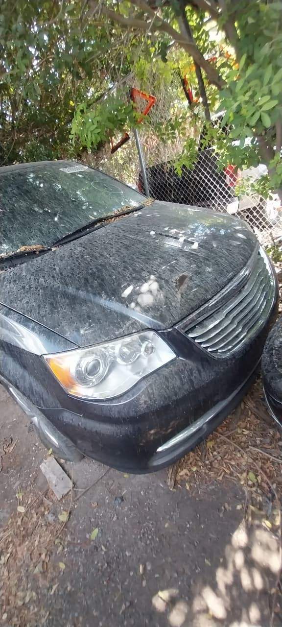 2016 Chrysler Town and Country Limited Platinum