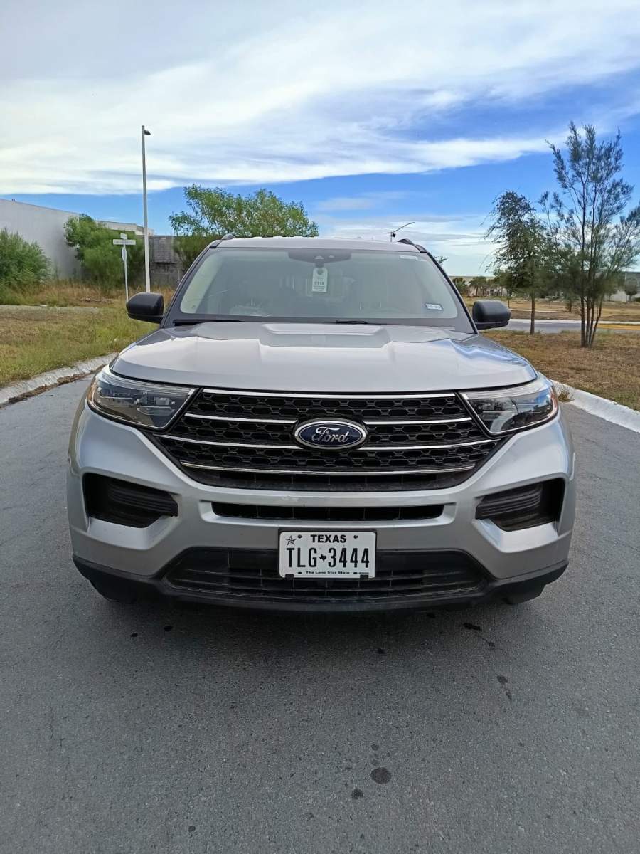 2021 Ford Explorer  XLT