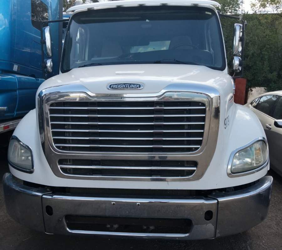 2016 Freightliner M2