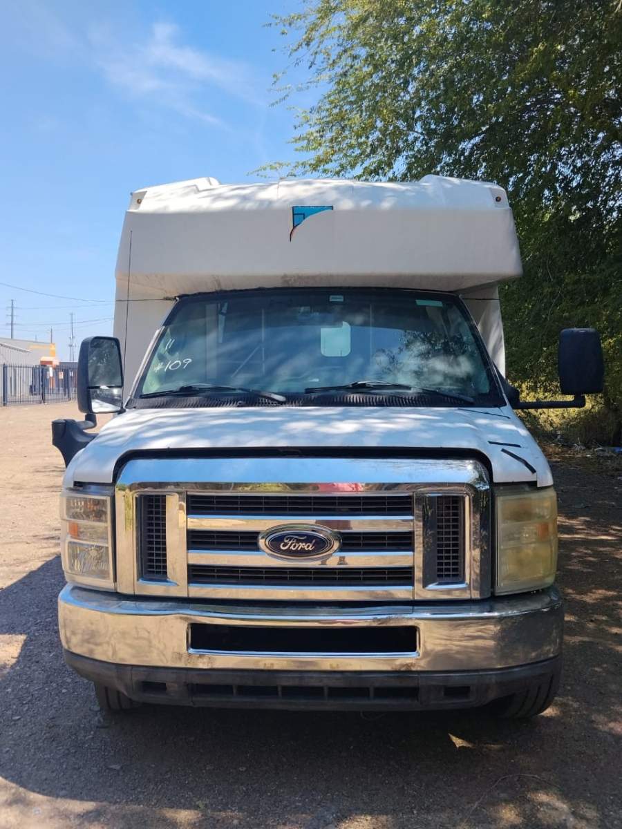 2015 Ford E-450 super duty