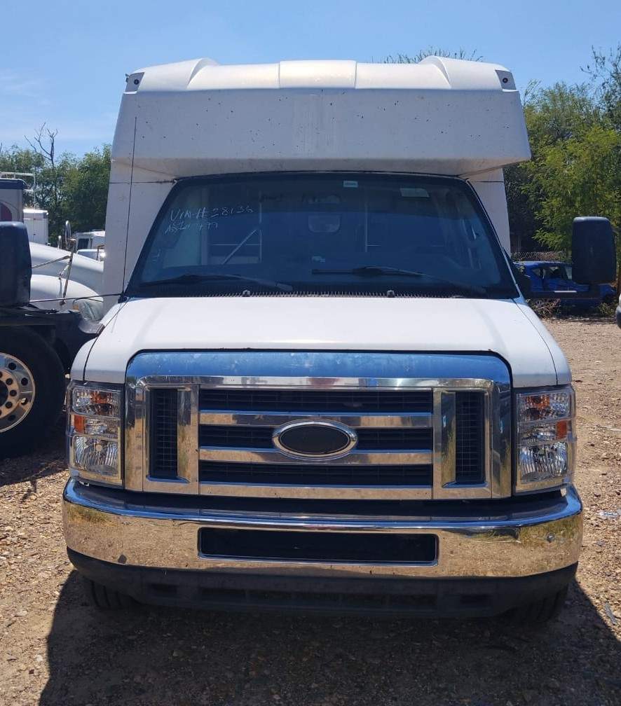 2015 Ford E-450 super duty