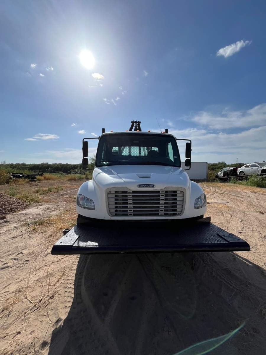 2016 Freightliner M2
