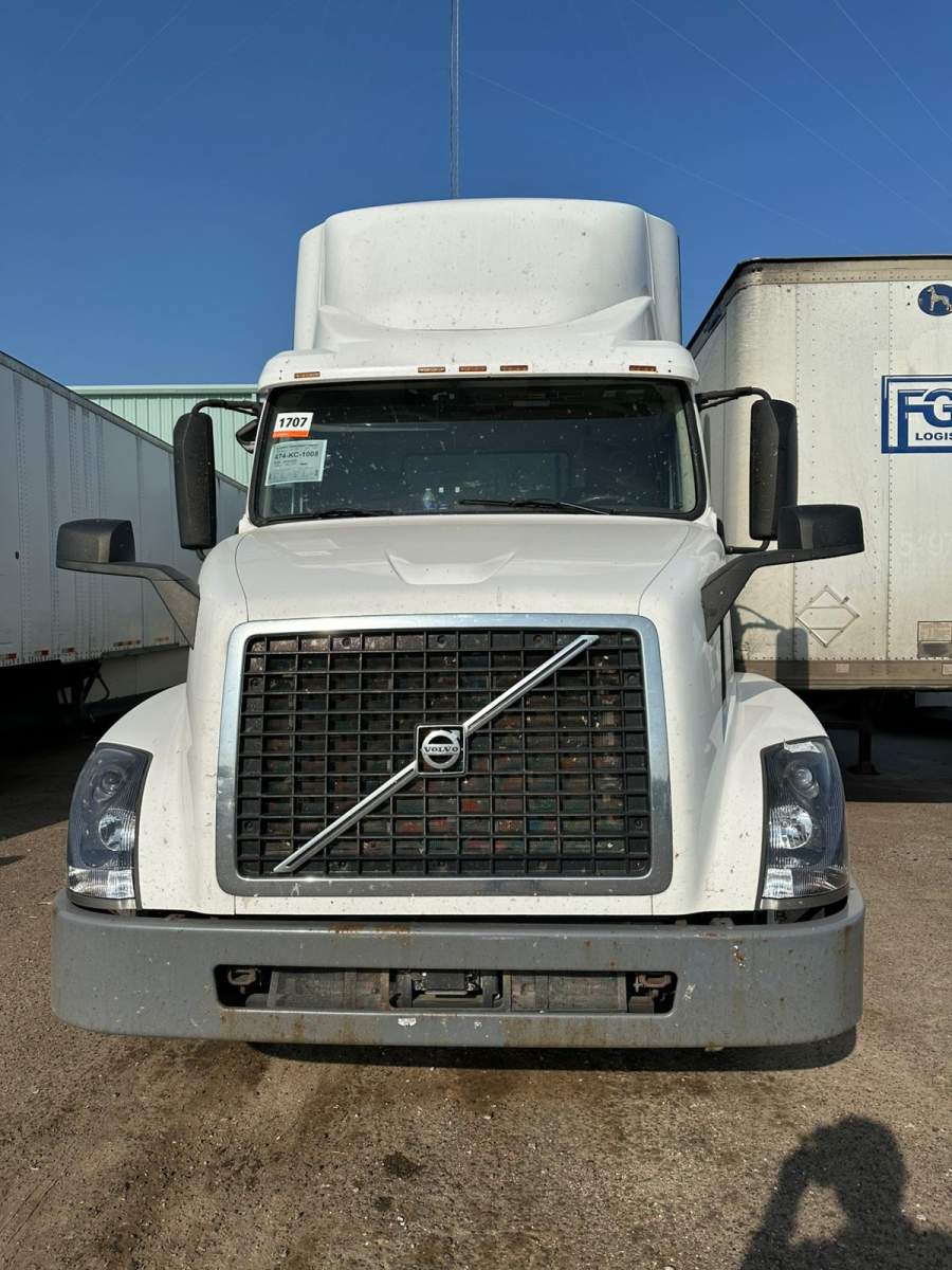 2016 Volvo Truck VNL