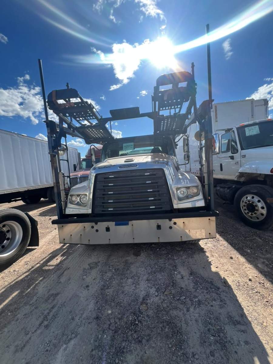 2016 Freightliner 114SD