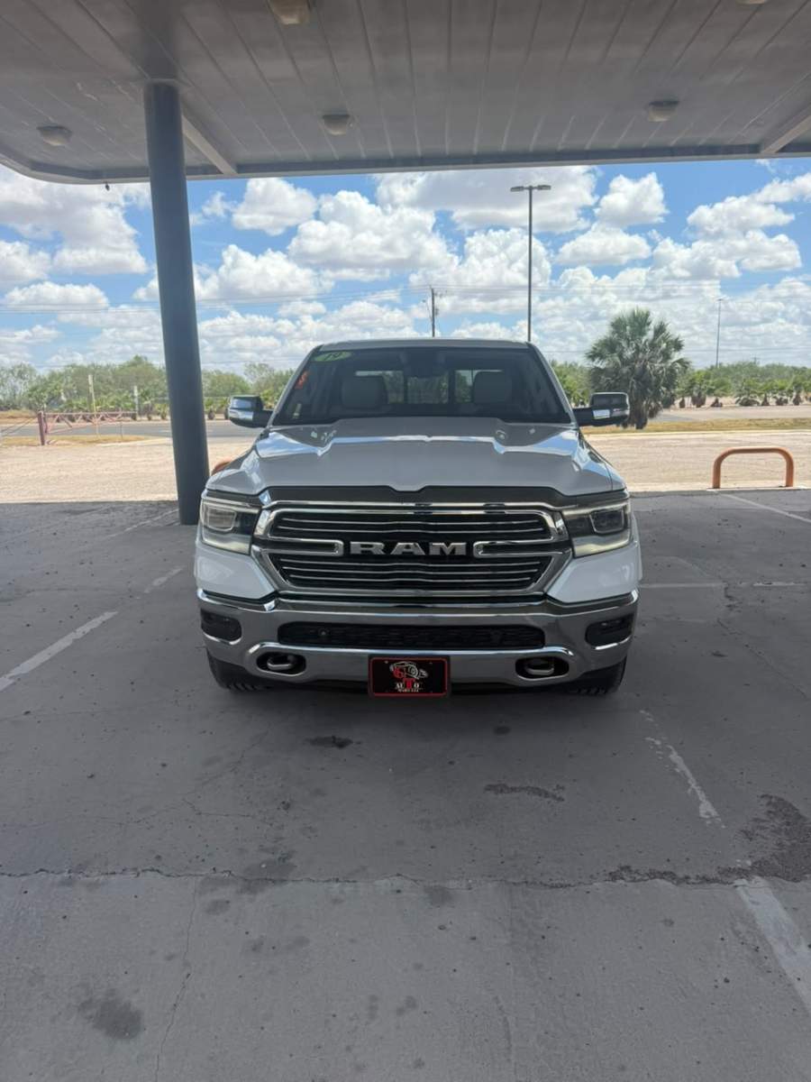 2019 RAM 1500 laramie