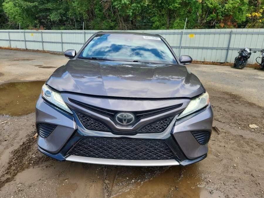 2020 Toyota Camry  XSE