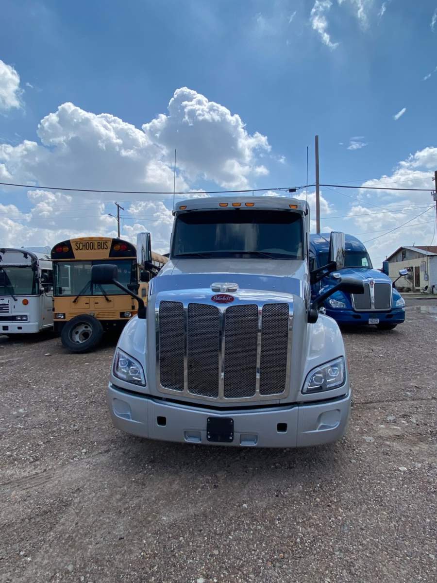 2020 Peterbilt 579