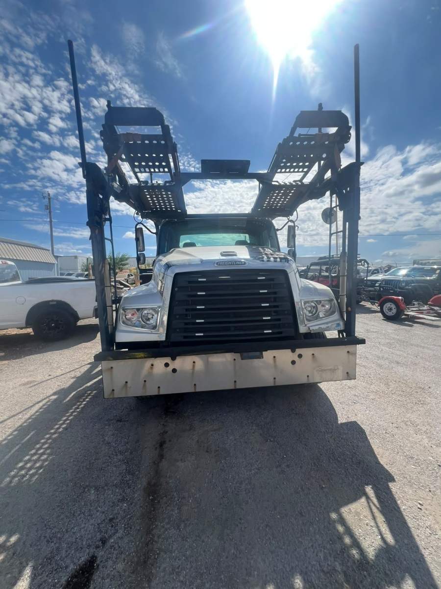 2016 Freightliner 114SD