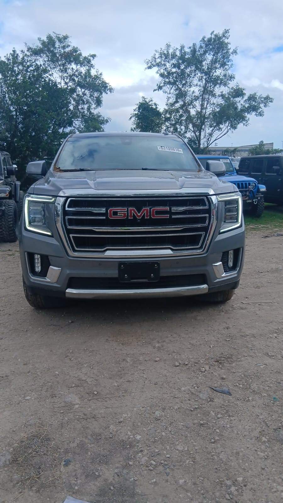 2021 GMC YUKON SLT